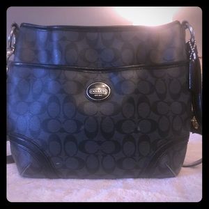 ❤️COACH BLACK LEATHER CROSSBODY BAG GOOD CONDITION